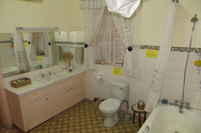 4 Bedroom Property for Sale in Nieu Bethesda Eastern Cape